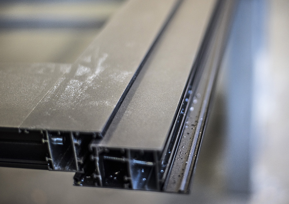 laboratorio_03 - B.O.Z. Serramenti