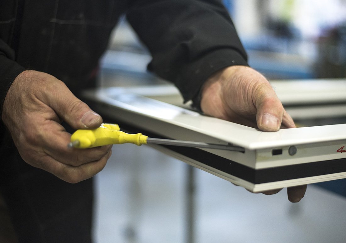 laboratorio_14 - B.O.Z. Serramenti